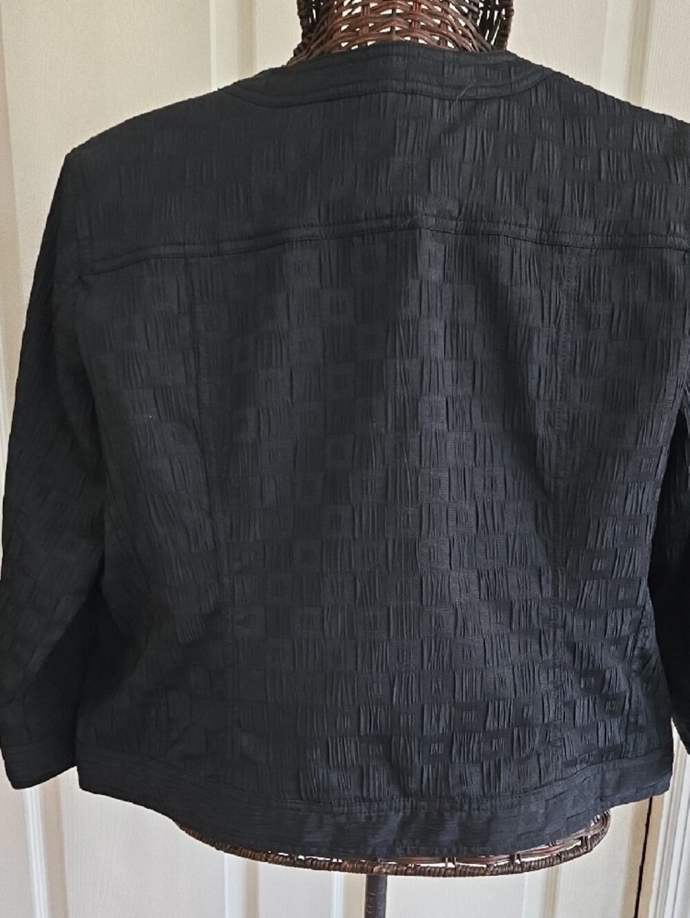 Ruby Rd. Black Textured Cropped Jacket - Picture 8 of 12